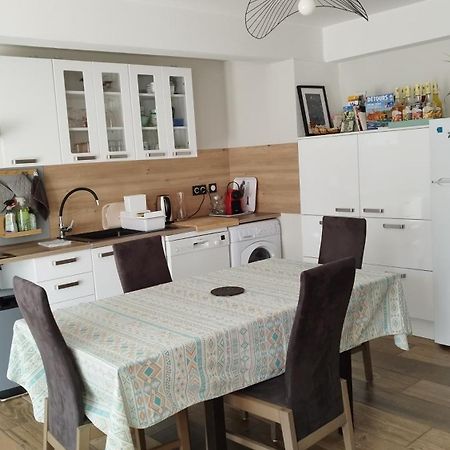 Ruthene Etape Appartement T3 Родез Екстериор снимка